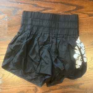 NEW Black The Way Home Logo Free People Shorts size SMALL